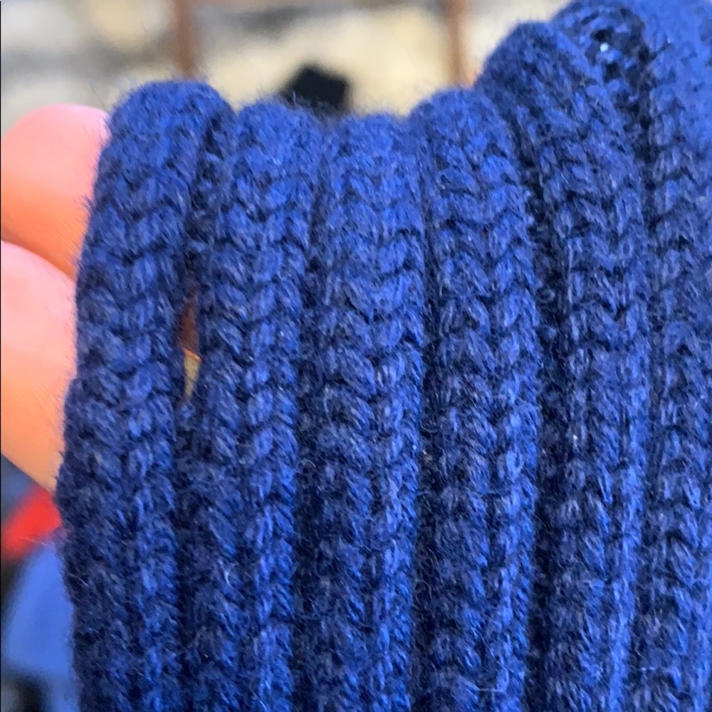 Burberry London Navy Blue Rib Knit Wool Scarf - Picture 8 of 9